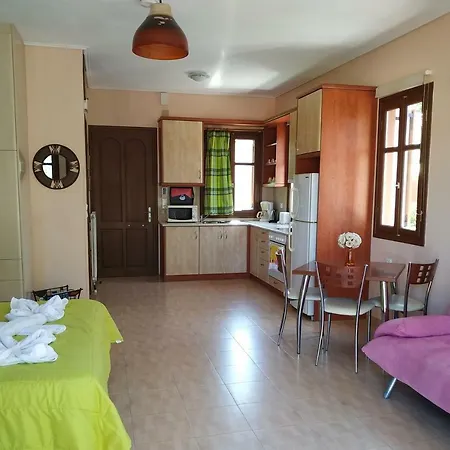 פטרה Gaea Gardens Studios & Villas מראה חיצוני תמונה