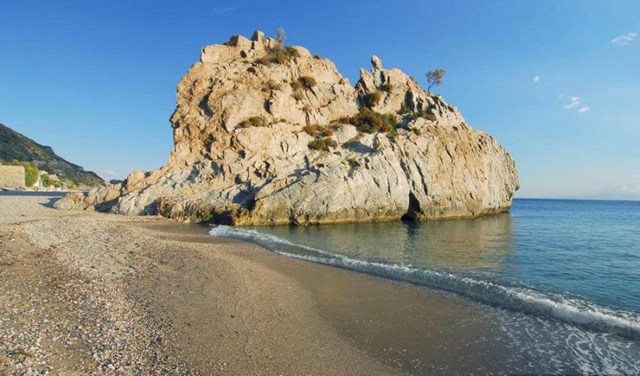Gaea Gardens & Petra (Lesbos)