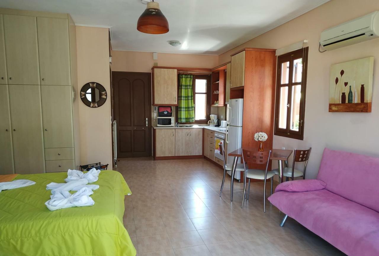 Apartment Gaea Gardens & Petra (Lesbos)